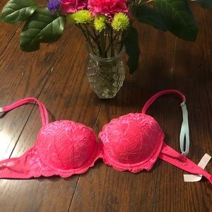 PINK date night push up bra